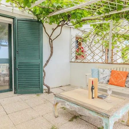 Rai's 2 - Private Veranda & Relax Apartment Olbia